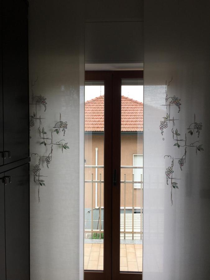 Appartamento Zenaup ซารอนโน ภายนอก รูปภาพ