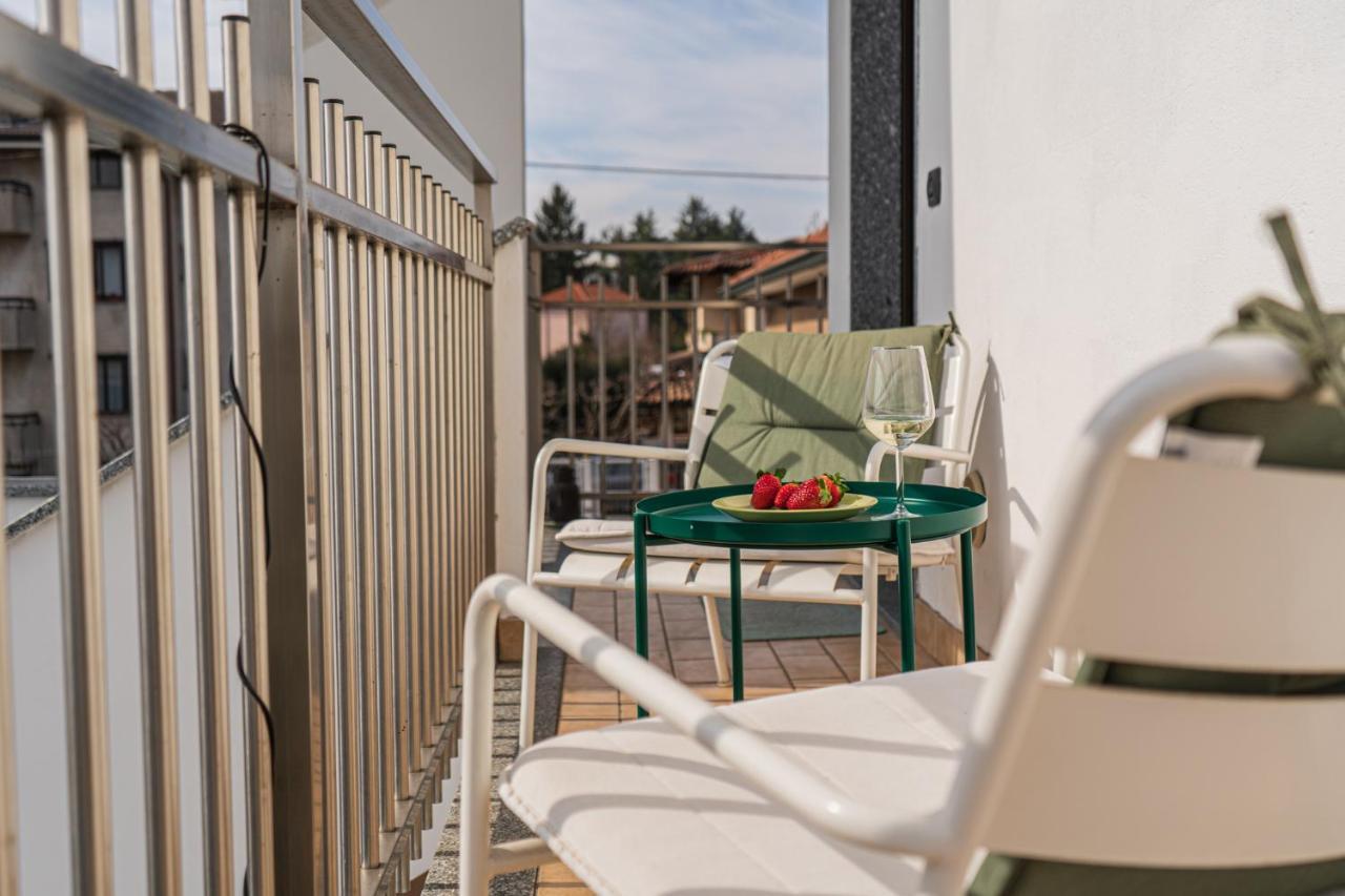 Appartamento Zenaup ซารอนโน ภายนอก รูปภาพ