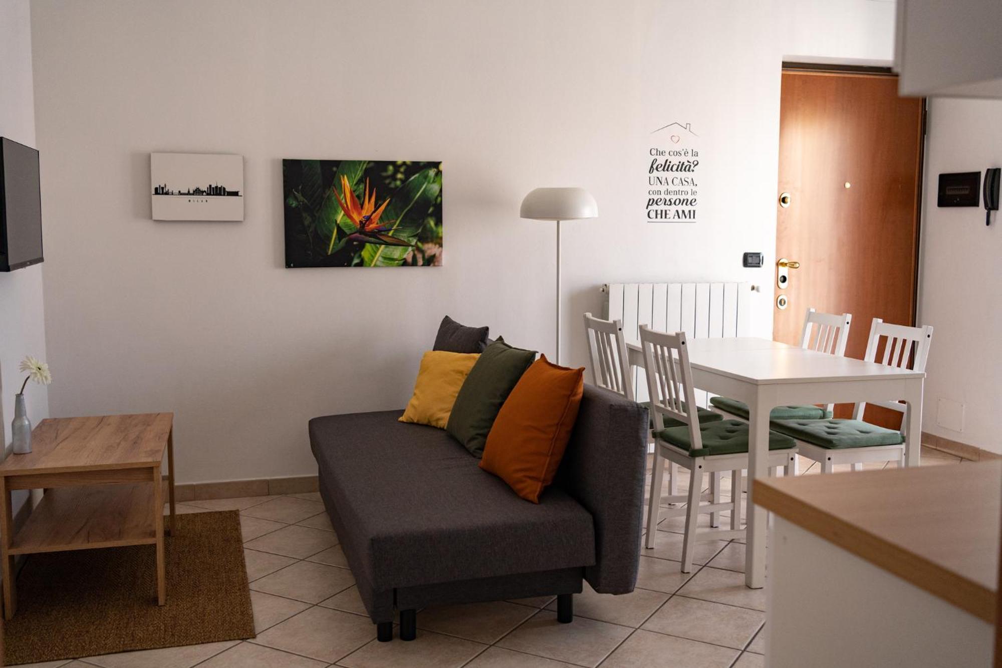 Appartamento Zenaup ซารอนโน ภายนอก รูปภาพ